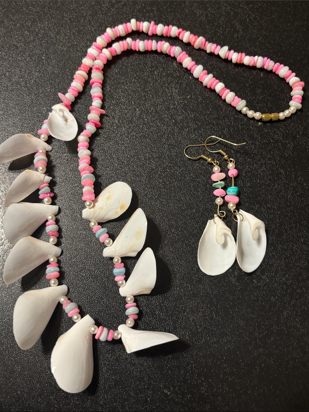 Pink & White Shell Beaded Necklace with Matching Earrings Beach Barbie style